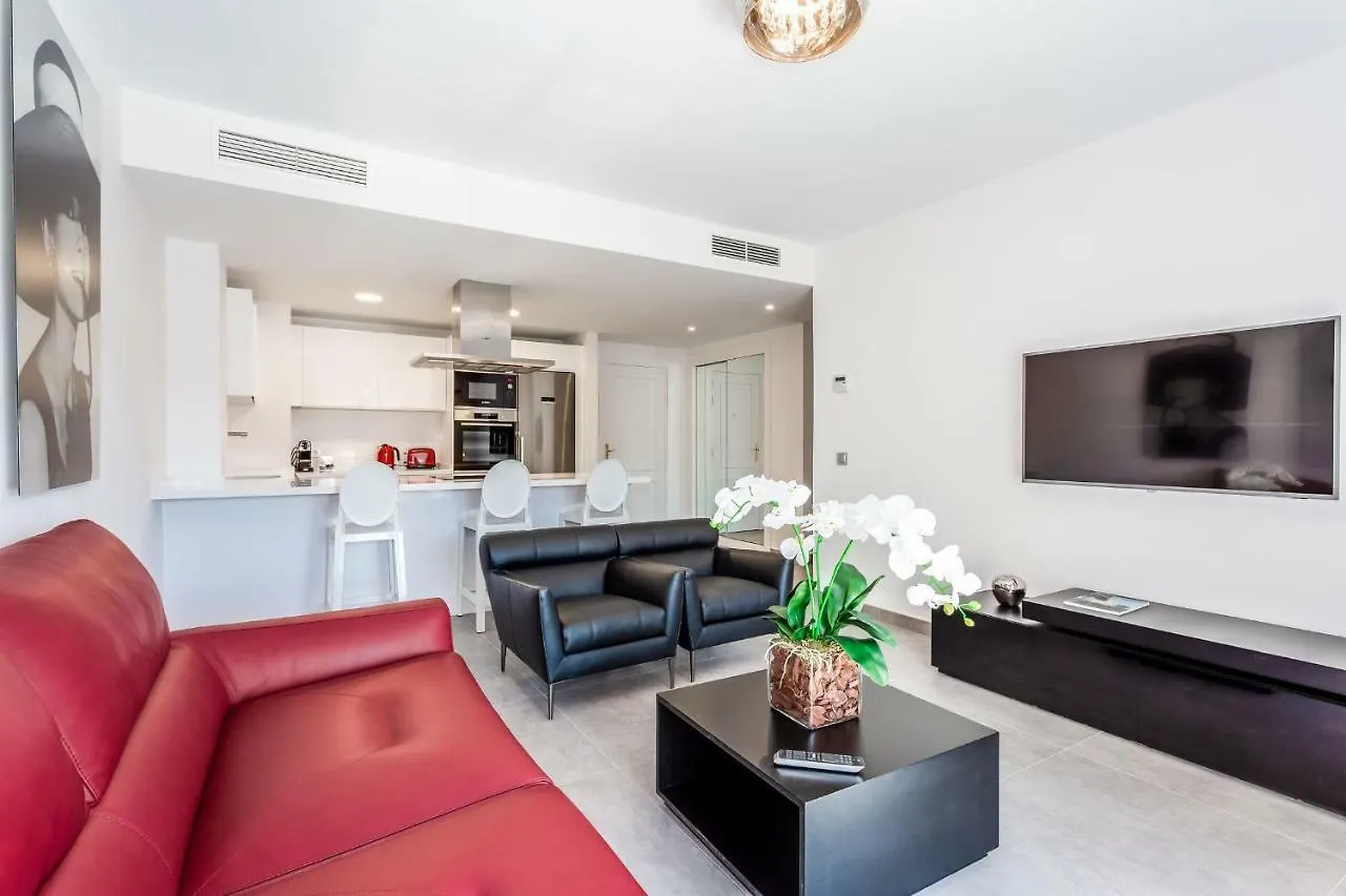 By Riva - Gorgeous 2 Bedroom Apartment In Centre Of Puerto Banus Marbella