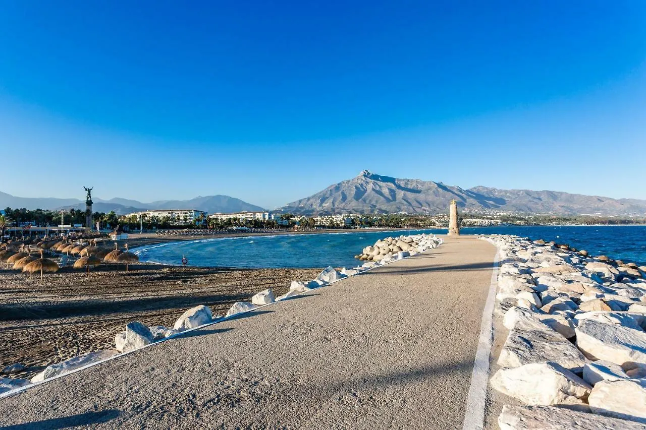 By Riva - Gorgeous 2 Bedroom Apartment In Centre Of Puerto Banus Marbella